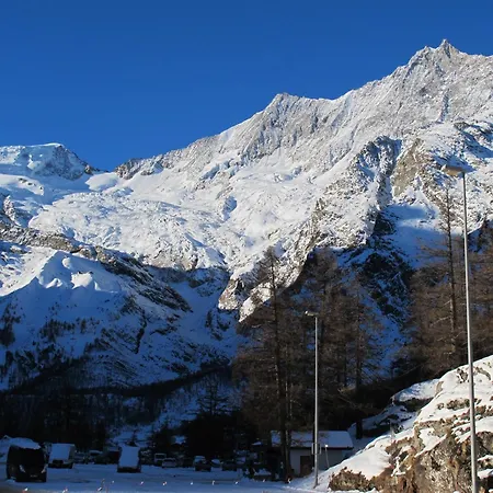 Appartementhaus Venetz Saas107 Ruhige Lage Direkt An Skibushaltestelle Apartman *