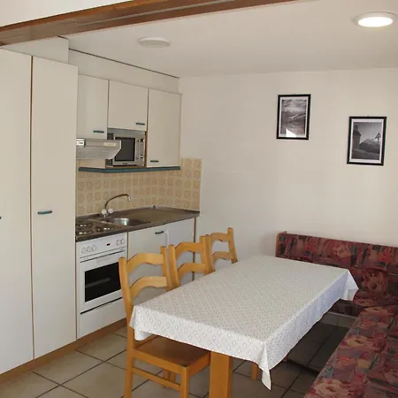 Appartementhaus Venetz Saas107 Ruhige Lage Direkt An Skibushaltestelle Saas Fee