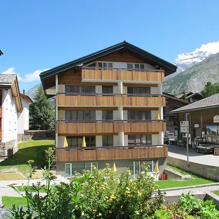 Appartementhaus Venetz Saas107 Ruhige Lage Direkt An Skibushaltestelle Apartman