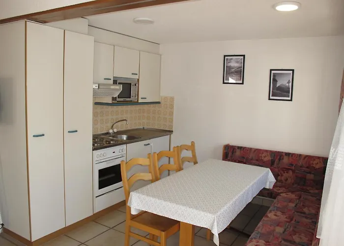 Appartementhaus Venetz Saas107 Ruhige Lage Direkt An Skibushaltestelle 萨斯费