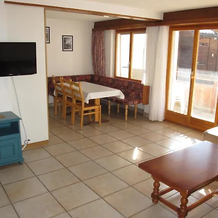 Appartementhaus Venetz Saas107 Ruhige Lage Direkt An Skibushaltestelle Daire Saas Fee